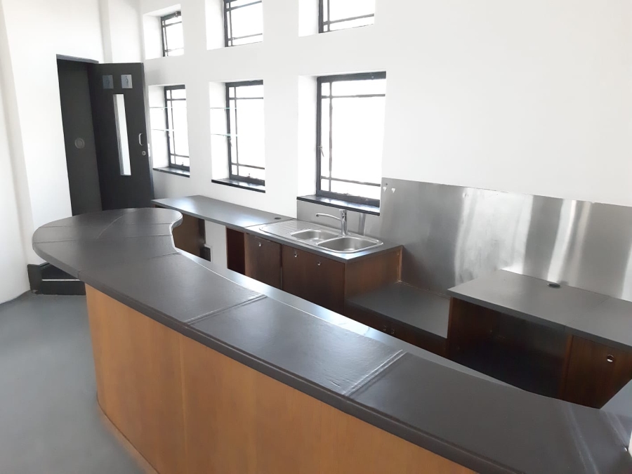 To Let Commercial Property for Rent in Woodstock Western Cape